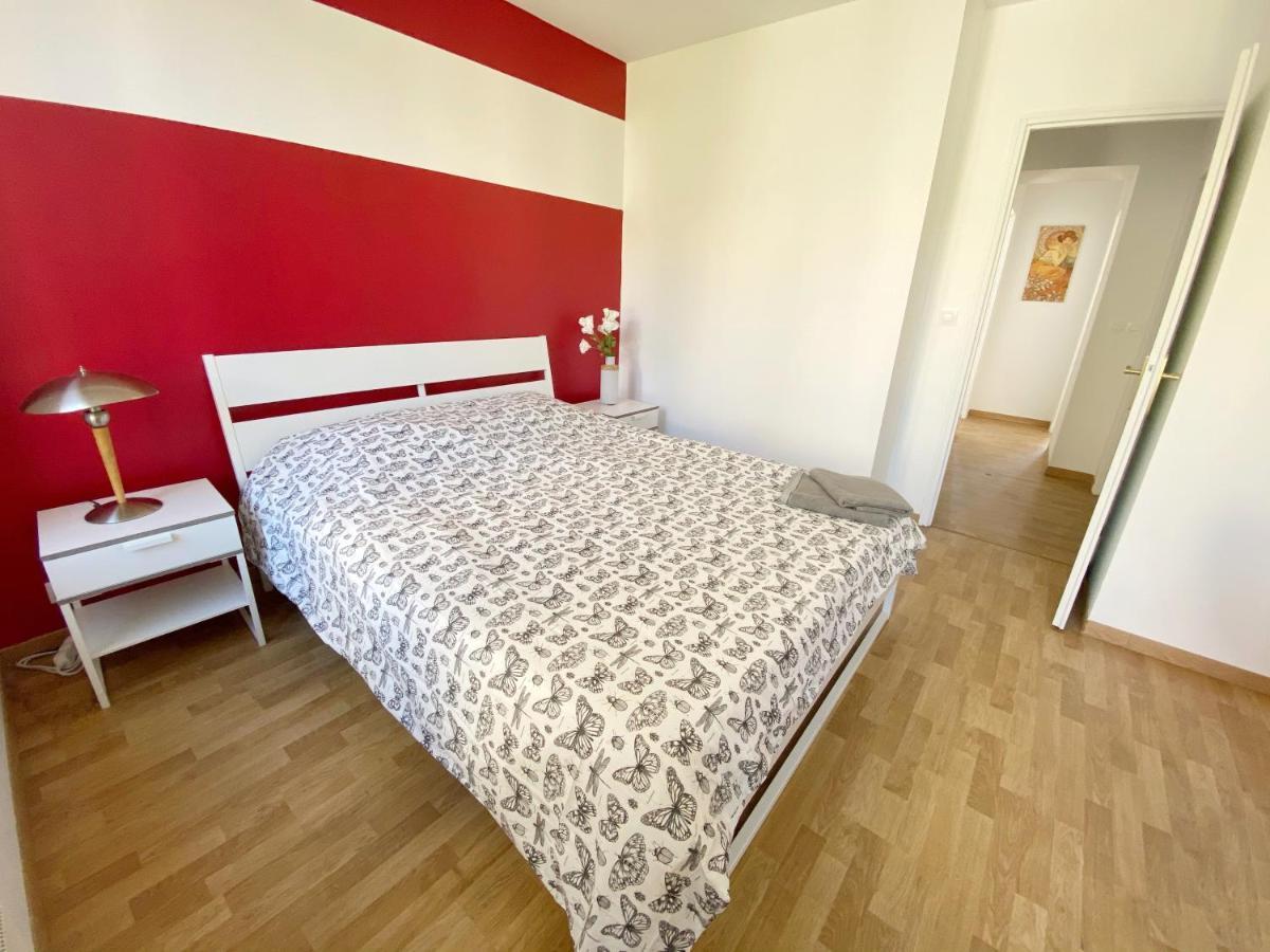 22 Chic & Cosy Grand Appart 92M2 Parking Gratuit Hypercentre Netflix Saint-Etienne  Eksteriør bilde