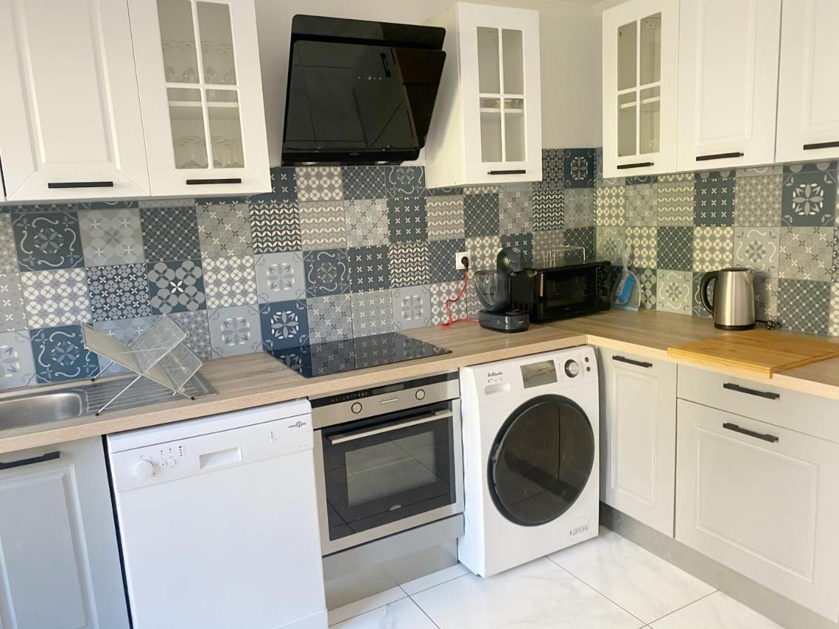 22 Chic & Cosy Grand Appart 92M2 Parking Gratuit Hypercentre Netflix Saint-Etienne  Eksteriør bilde