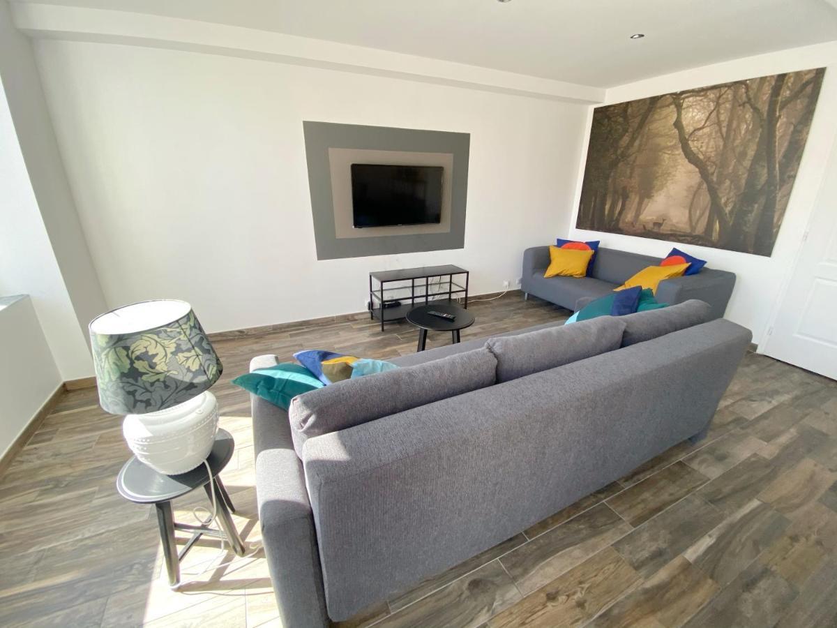 22 Chic & Cosy Grand Appart 92M2 Parking Gratuit Hypercentre Netflix Saint-Etienne  Eksteriør bilde